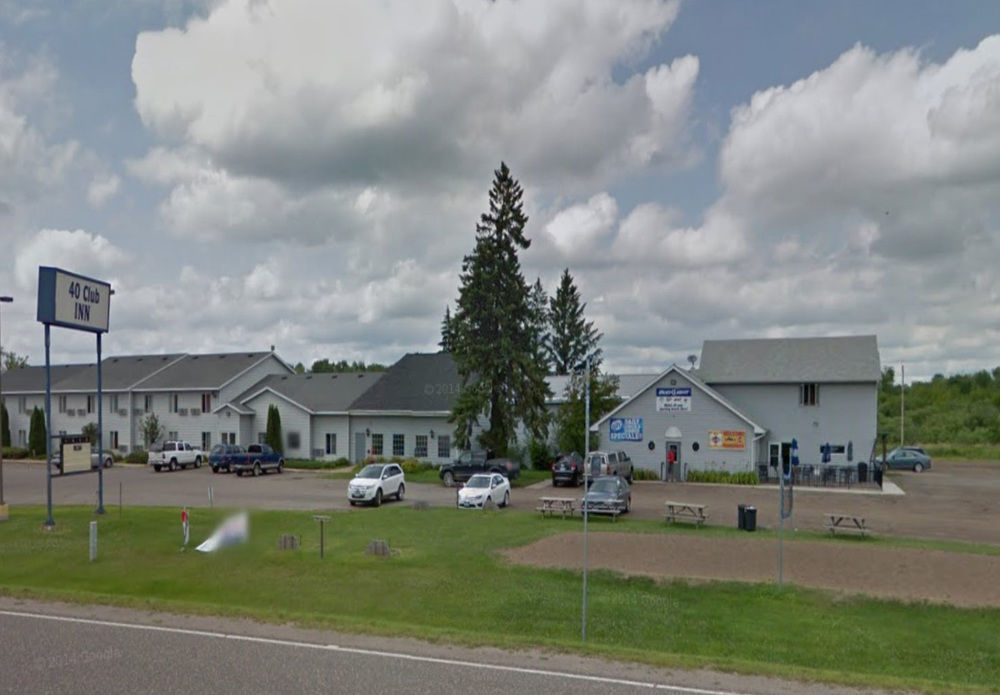 Forty Club Inn Deerwood 외부 사진