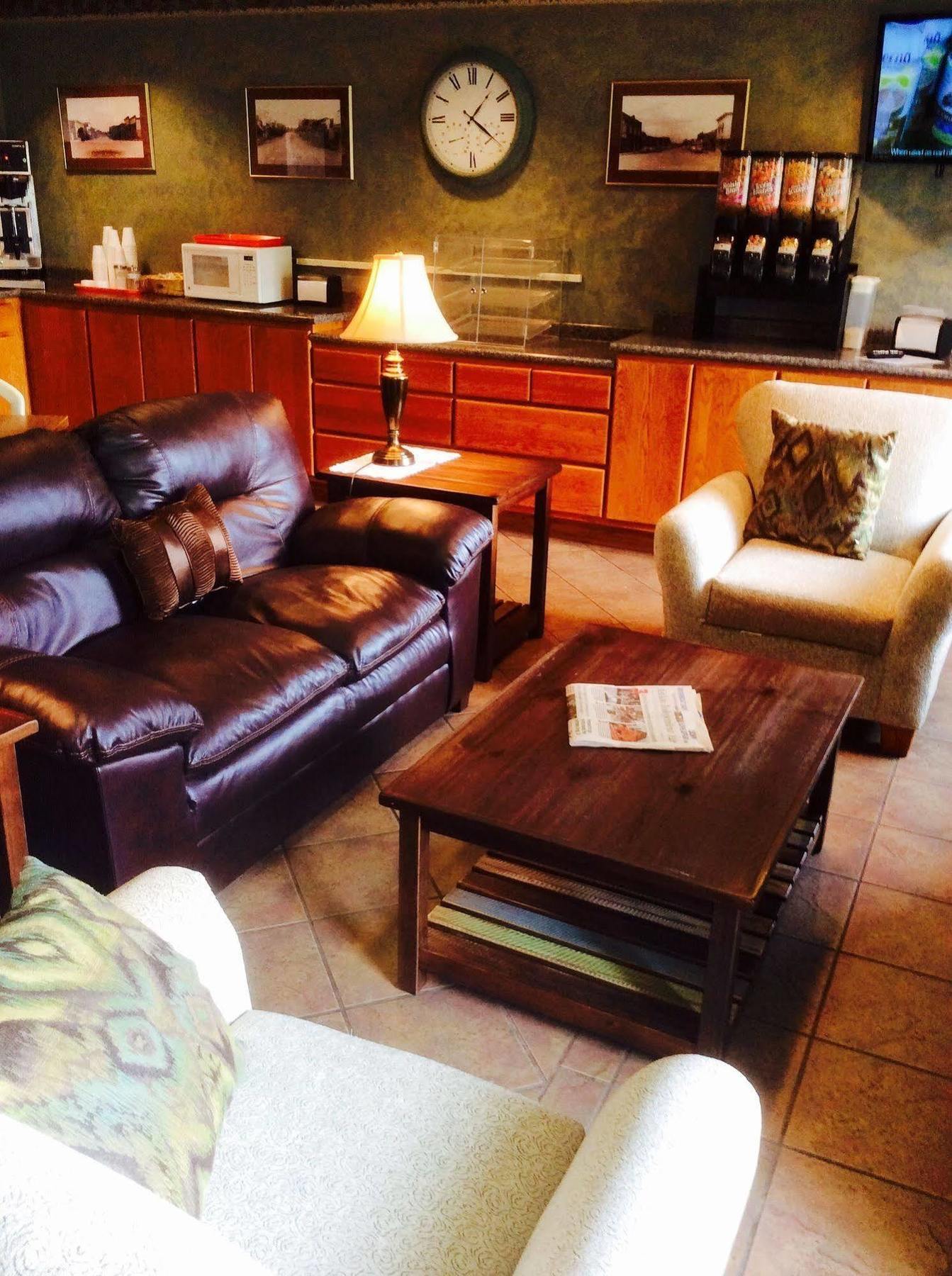 Forty Club Inn Deerwood 외부 사진