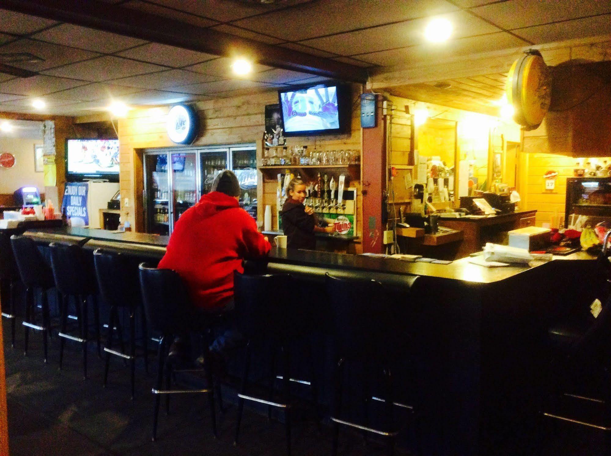 Forty Club Inn Deerwood 외부 사진